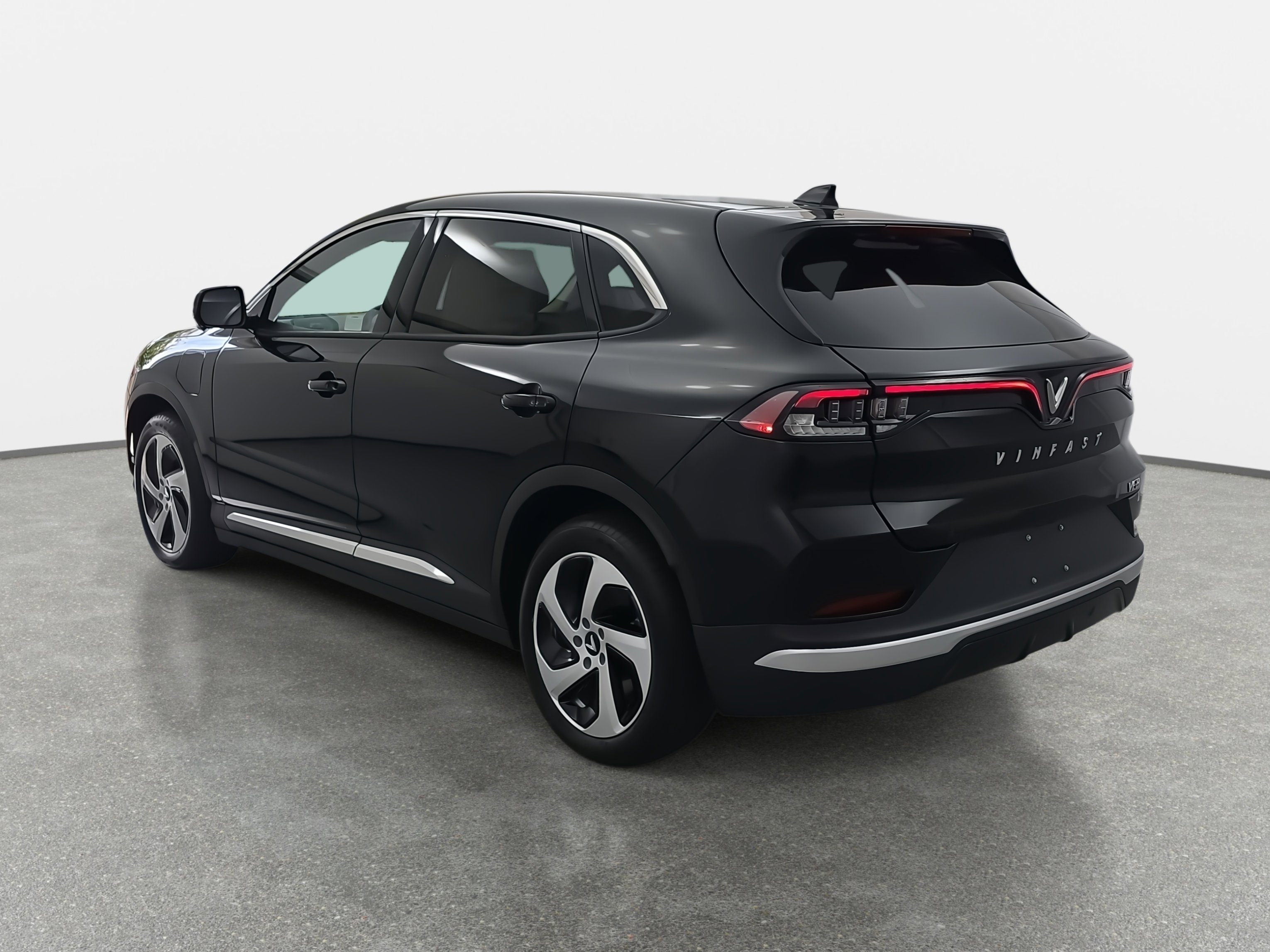 New 2025 VinFast VF 8 Eco image 7