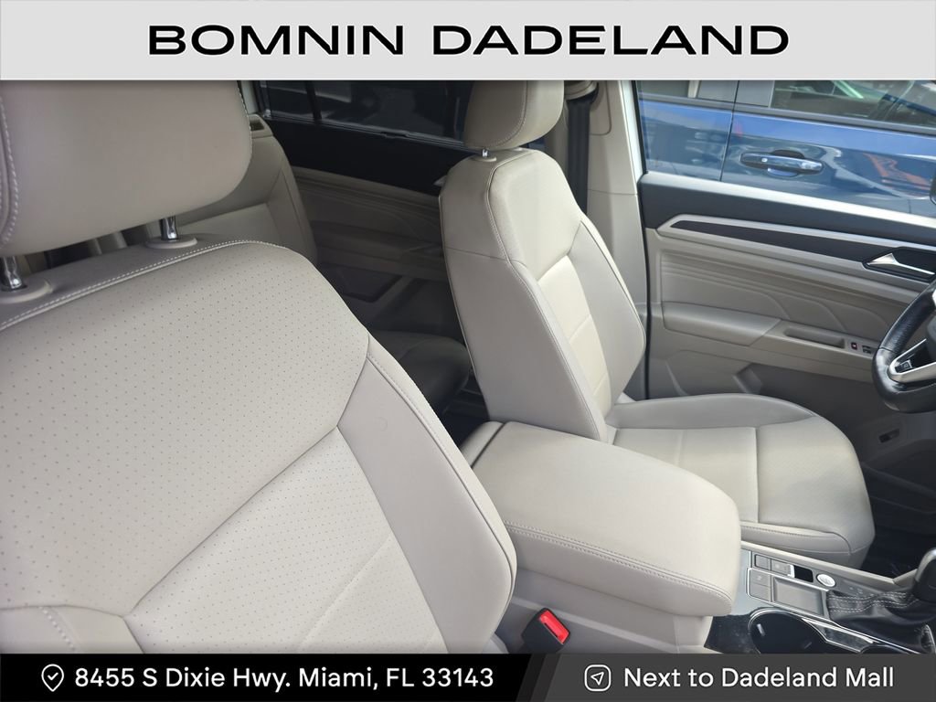 Used 2021 Volkswagen Atlas SEL R-Line image 18