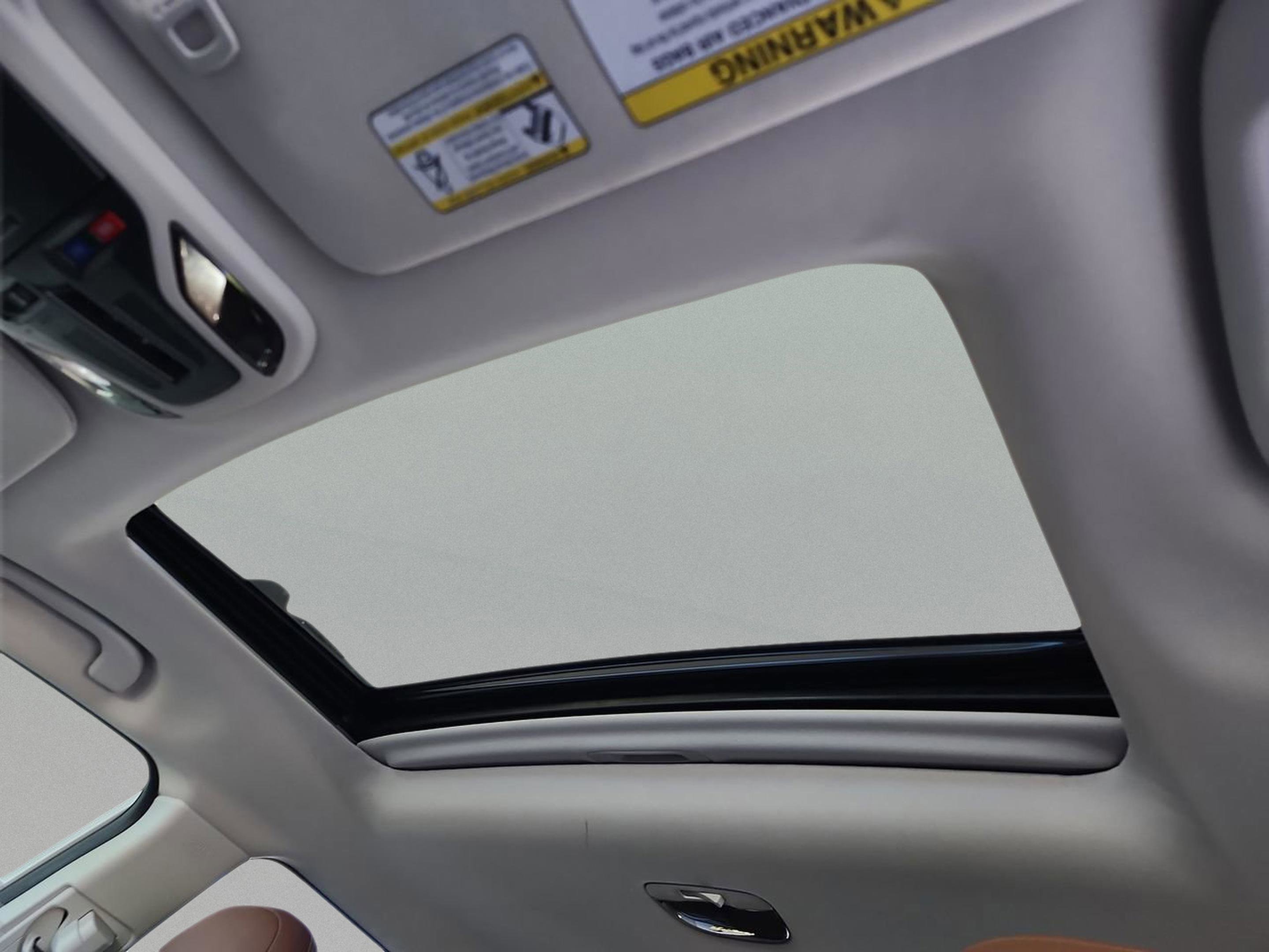 Used 2021 Subaru Outback Touring XT image 27
