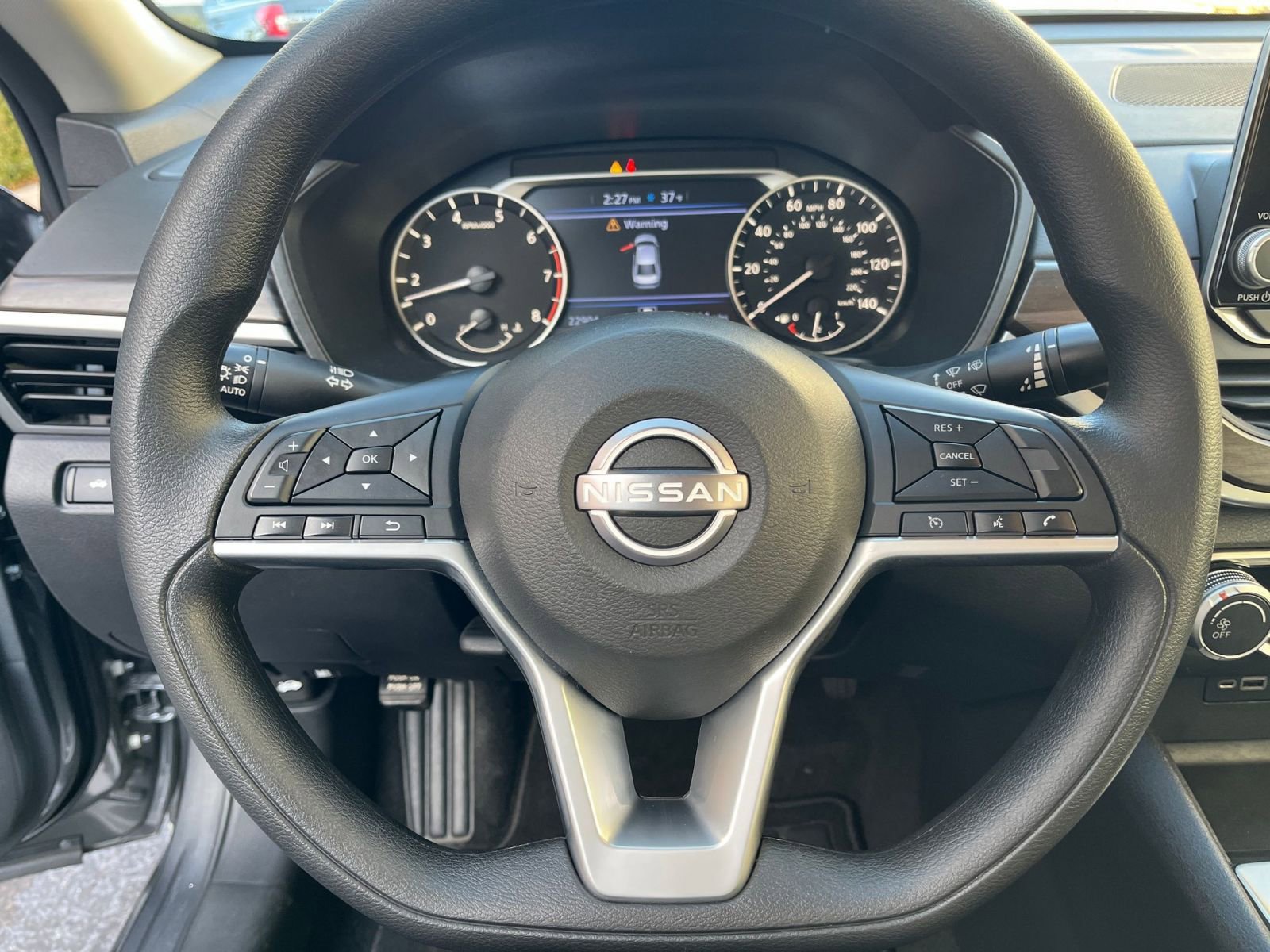 Used 2025 Nissan Altima 2.5 SV image 27