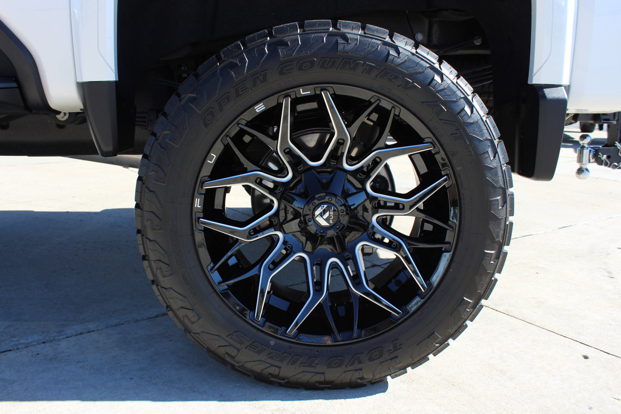 Used 2022 GMC Sierra 3500 Denali w/ Denali Ultimate Package image 39