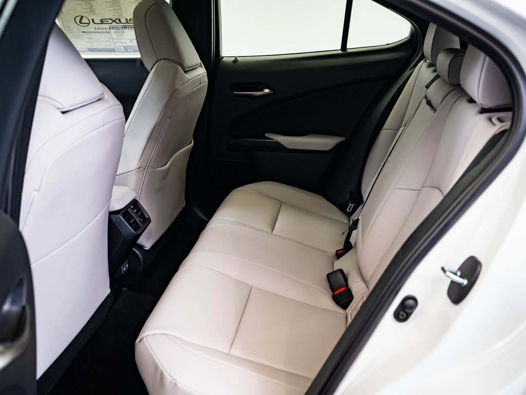 New 2025 Lexus UX 300h AWD image 34