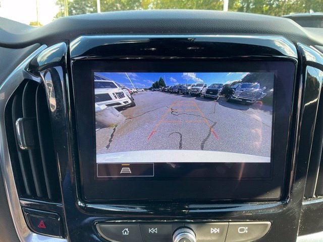 Used 2023 Chevrolet Traverse LT FWD image 14