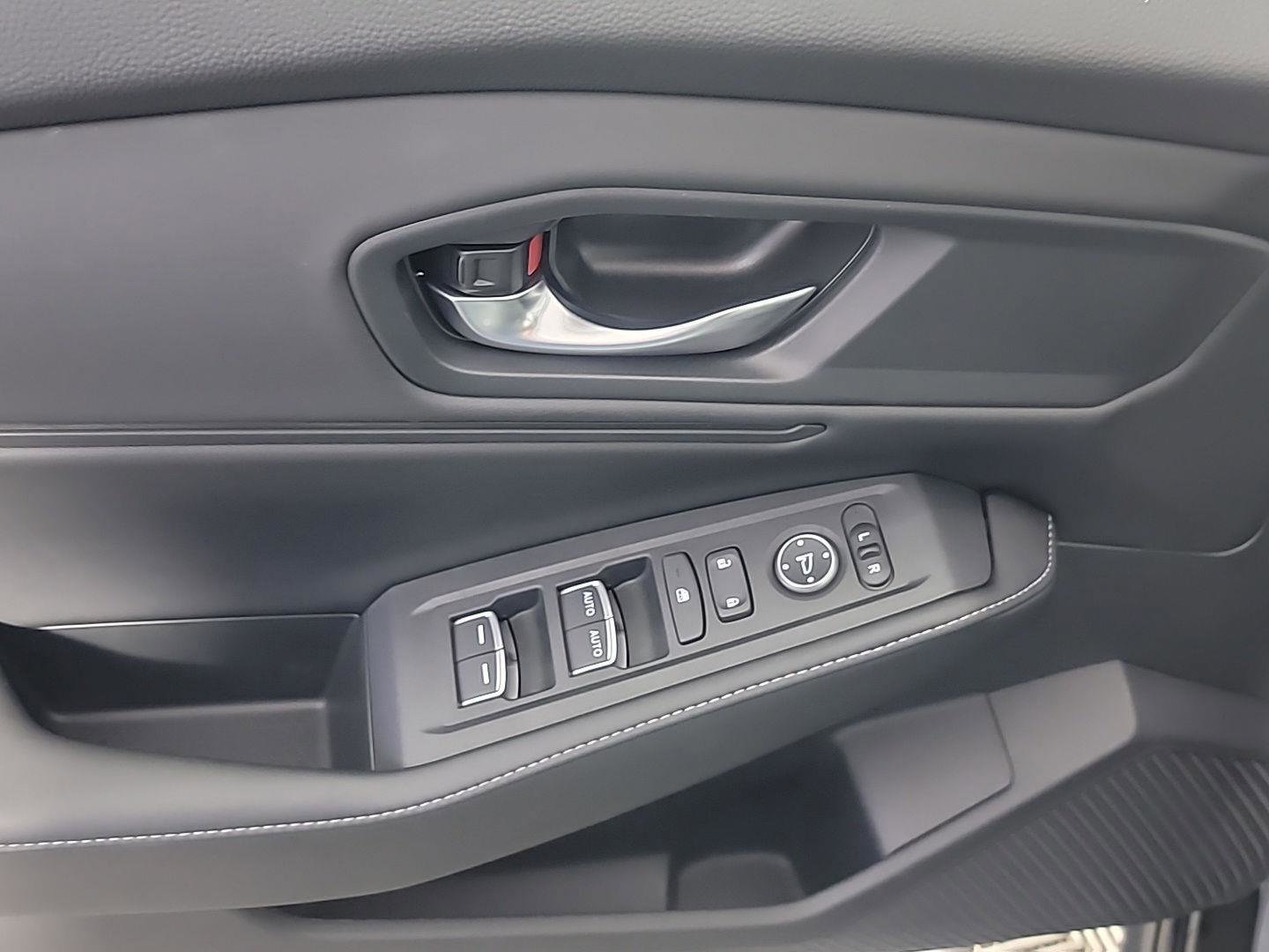 Certified 2025 Honda Accord Sport image 36