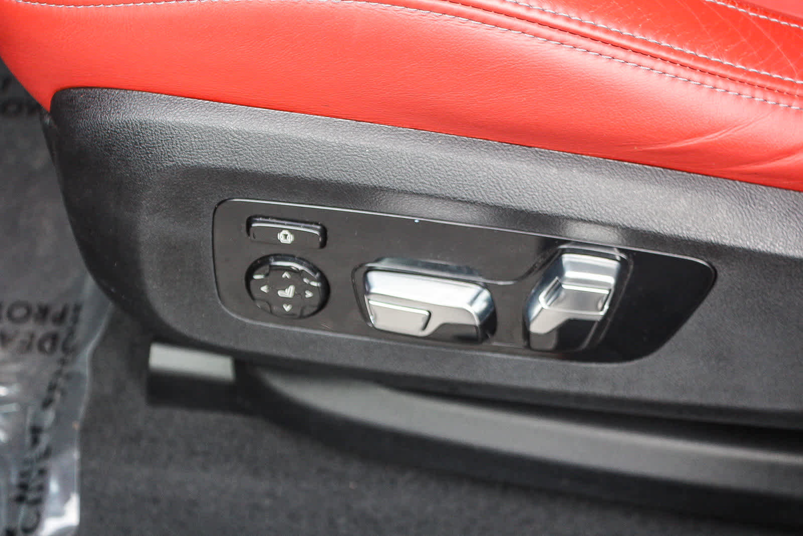 Used 2024 BMW X6 M Competition w/ Executive Package AWD/4WD image 30