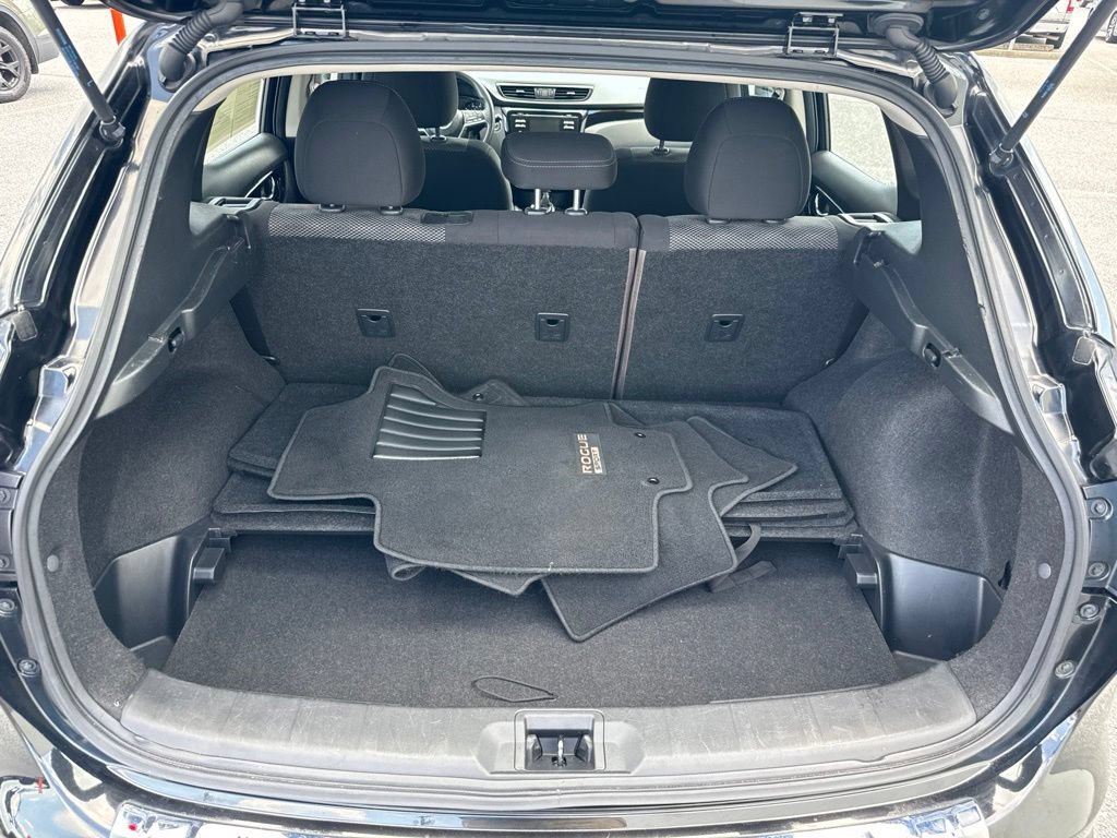 Used 2017 Nissan Rogue Sport SV FWD image 11