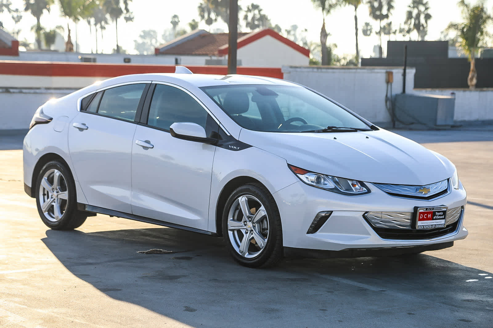 Used 2018 Chevrolet Volt LT w/ Comfort Package image 4