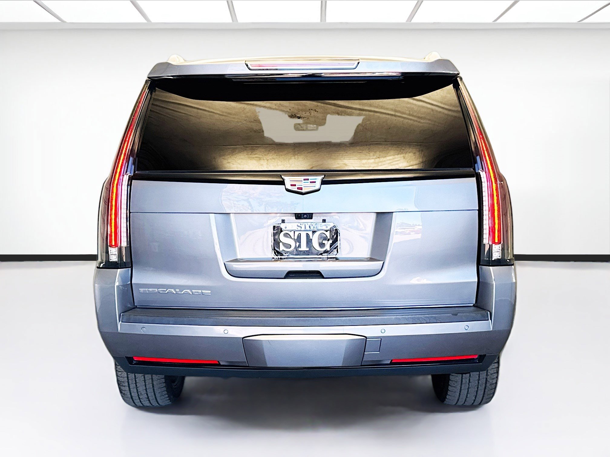 Used 2020 Cadillac Escalade Platinum image 5