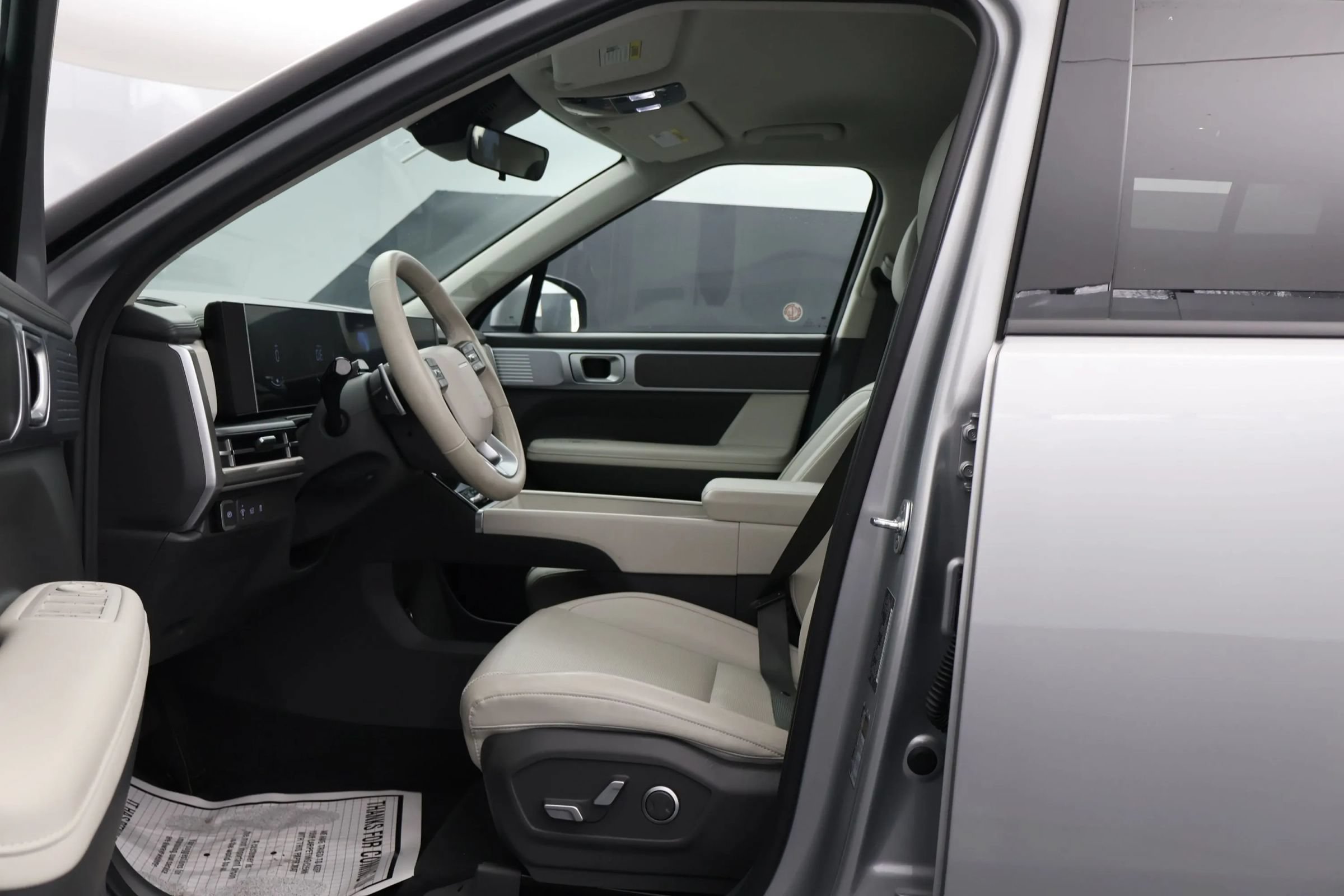 Used 2026 Hyundai Santa Fe SEL FWD image 11