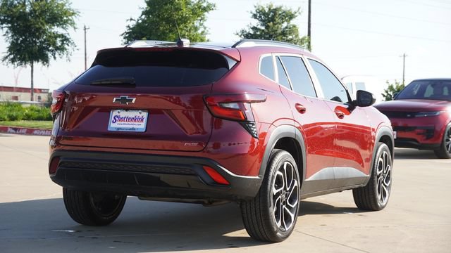 Used 2024 Chevrolet Trax RS w/ Sunroof Package FWD image 9