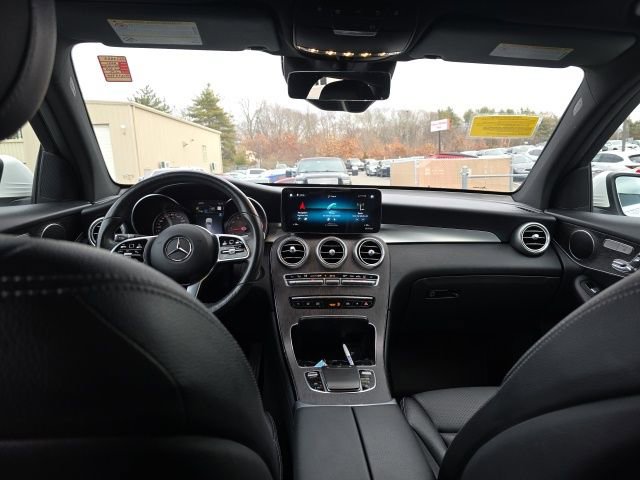 Used 2021 Mercedes-Benz GLC 300 GLC 300 image 11