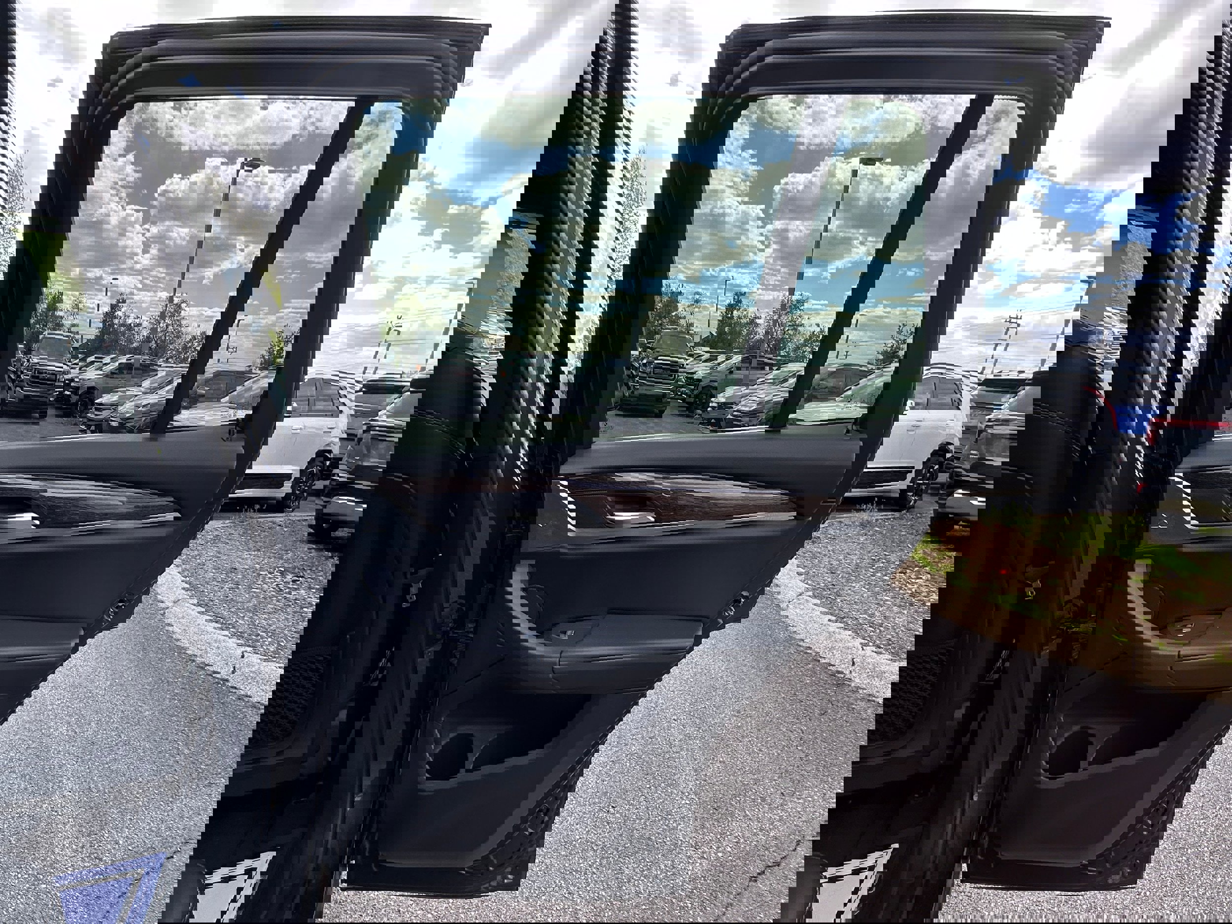 Used 2023 BMW X3 xDrive30i w/ Convenience Package image 19