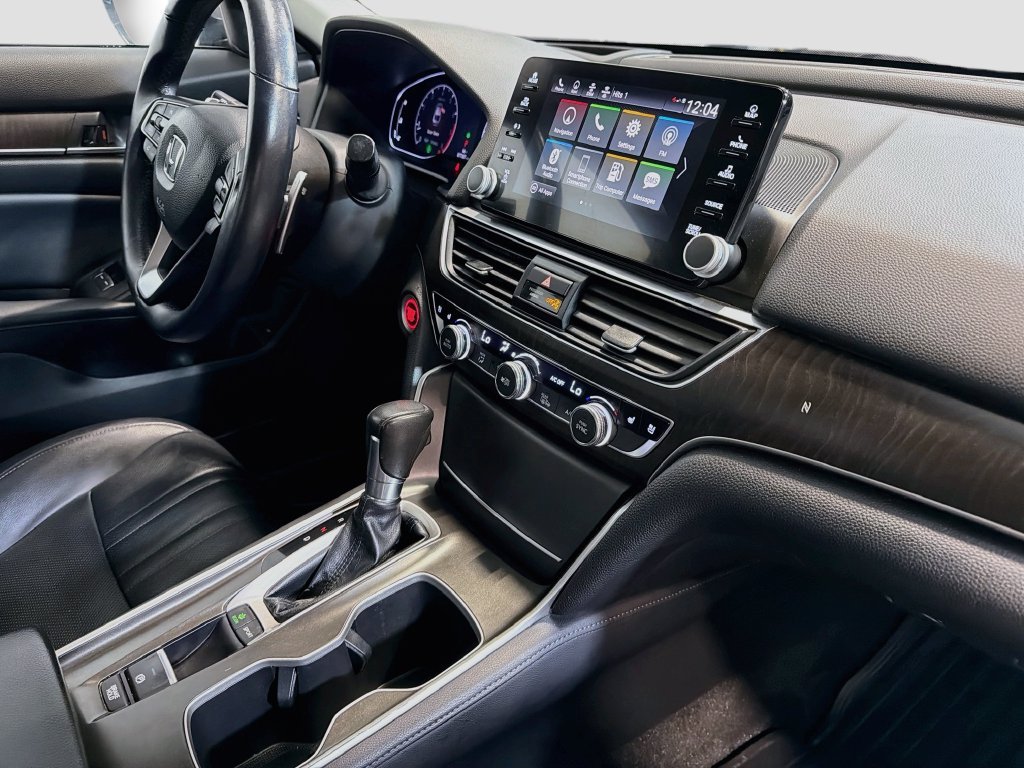 Used 2018 Honda Accord Touring image 28