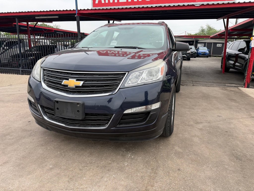 Used 2015 Chevrolet Traverse LS FWD image 3