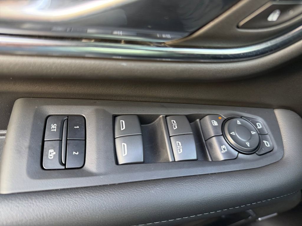 Certified 2024 Chevrolet Tahoe Z71 w/ Luxury Package image 23