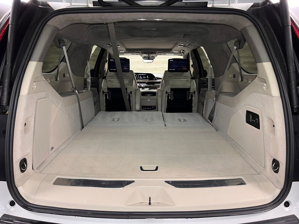 Used 2022 Cadillac Escalade ESV Sport Platinum AWD/4WD image 28