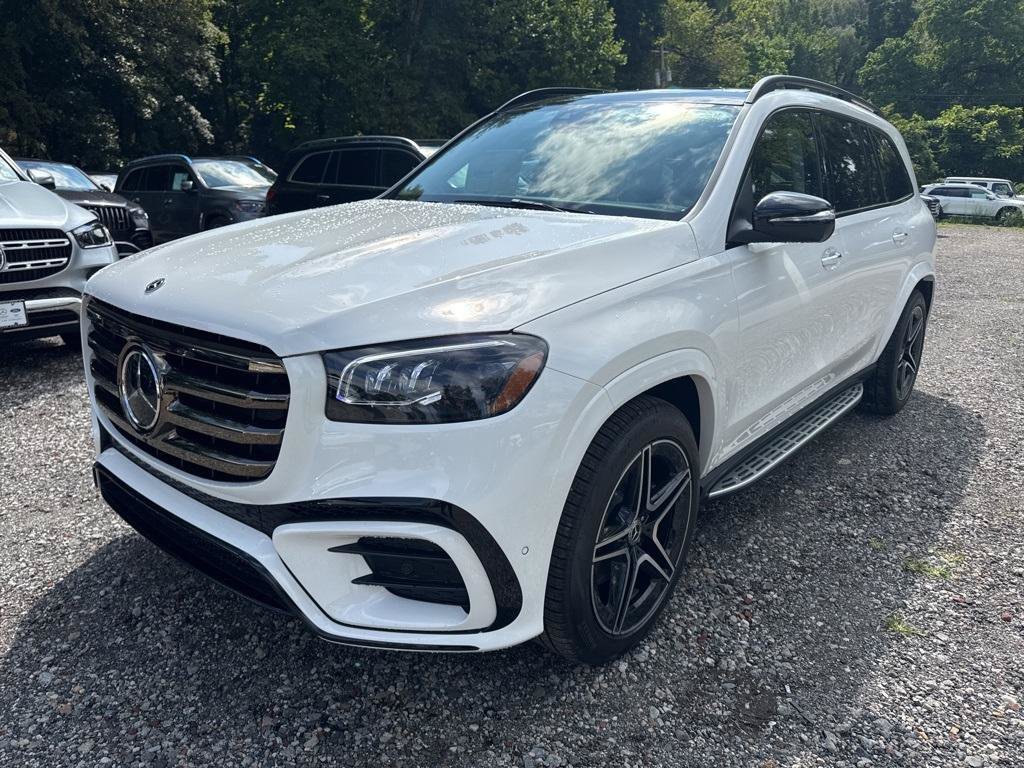 Used 2026 Mercedes-Benz GLS 450 4MATIC image 2