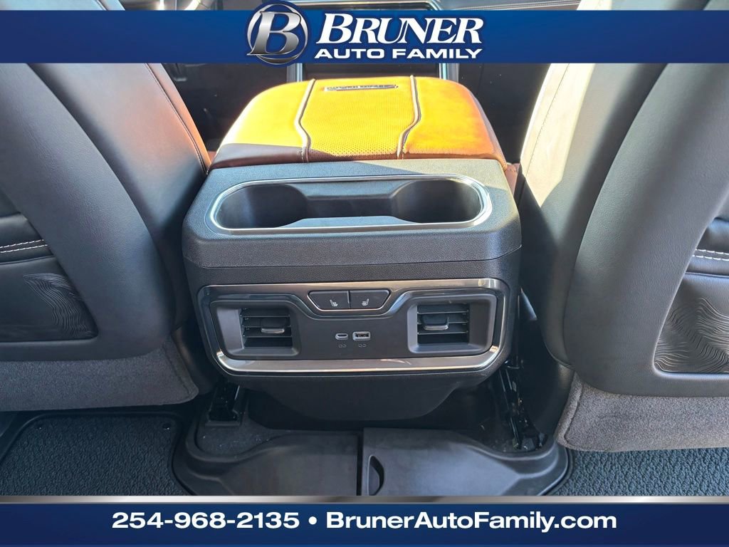 New 2026 GMC Sierra 2500 Denali Ultimate w/ LPO, Black Badging Package image 20