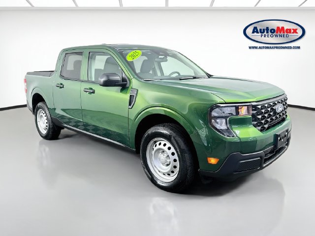 Used 2025 Ford Maverick XL w/ Equipment Group 102A AWD/4WD image 1