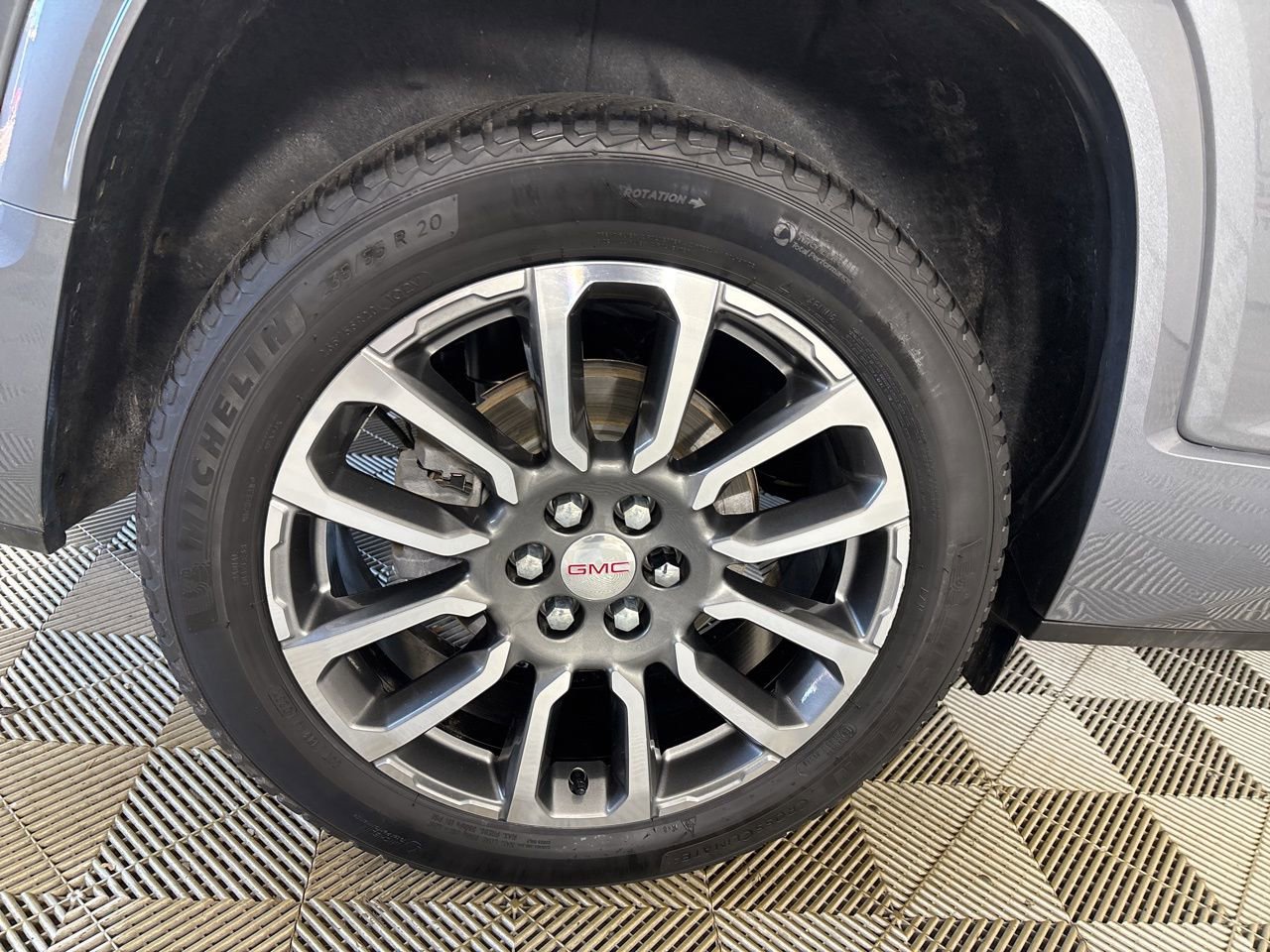 Used 2022 GMC Acadia Denali w/ Denali Ultimate Package image 35