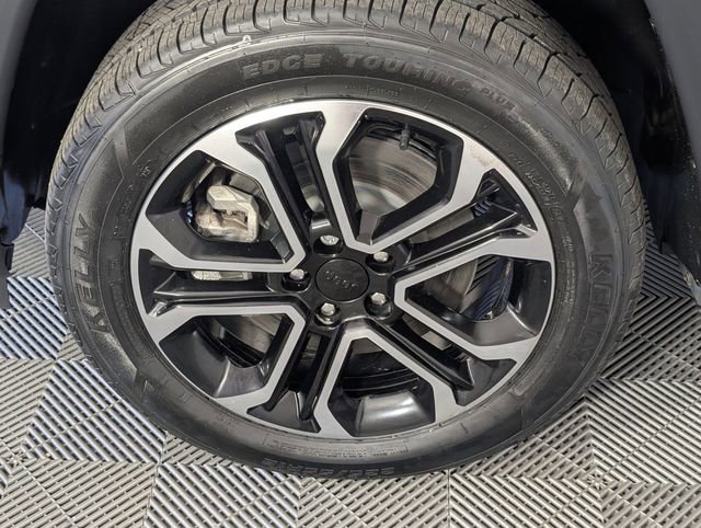 Used 2023 Jeep Compass Limited AWD/4WD image 8