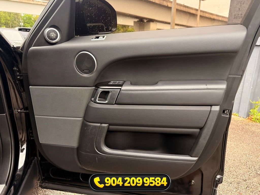 Used 2019 Land Rover Range Rover Sport HSE image 32