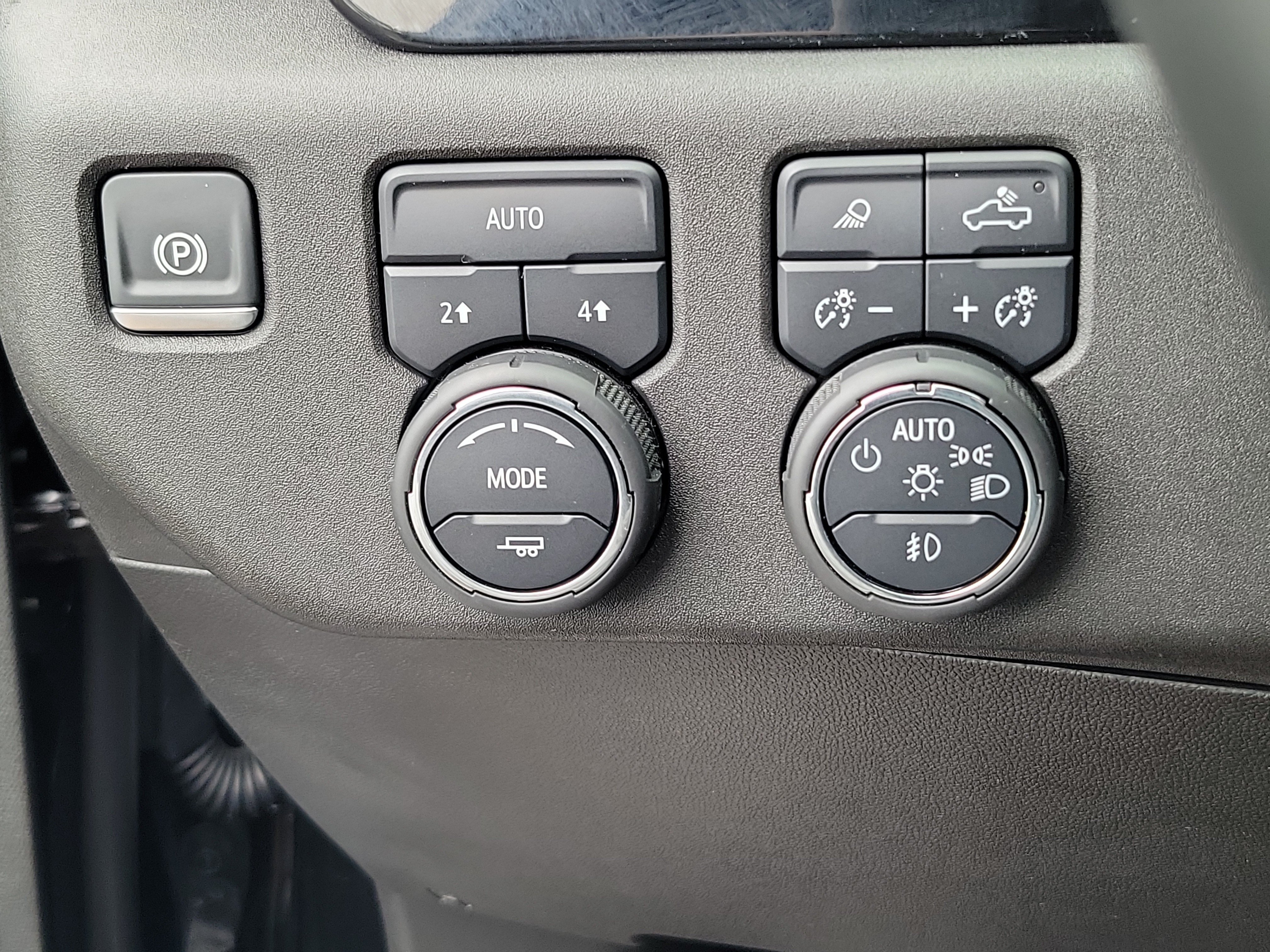 Used 2024 Chevrolet Silverado 1500 RST w/ Convenience Package II AWD/4WD image 19