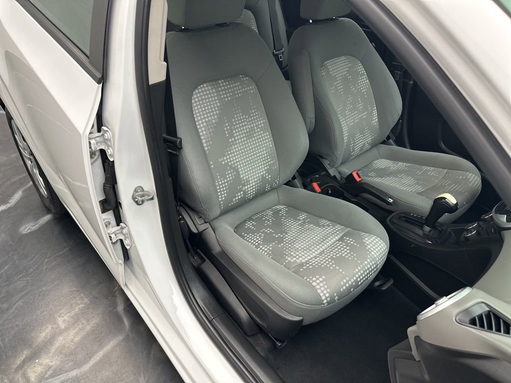 Used 2019 Chevrolet Sonic LT image 9