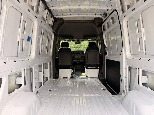 New 2026 Mercedes-Benz Sprinter 2500 image 14