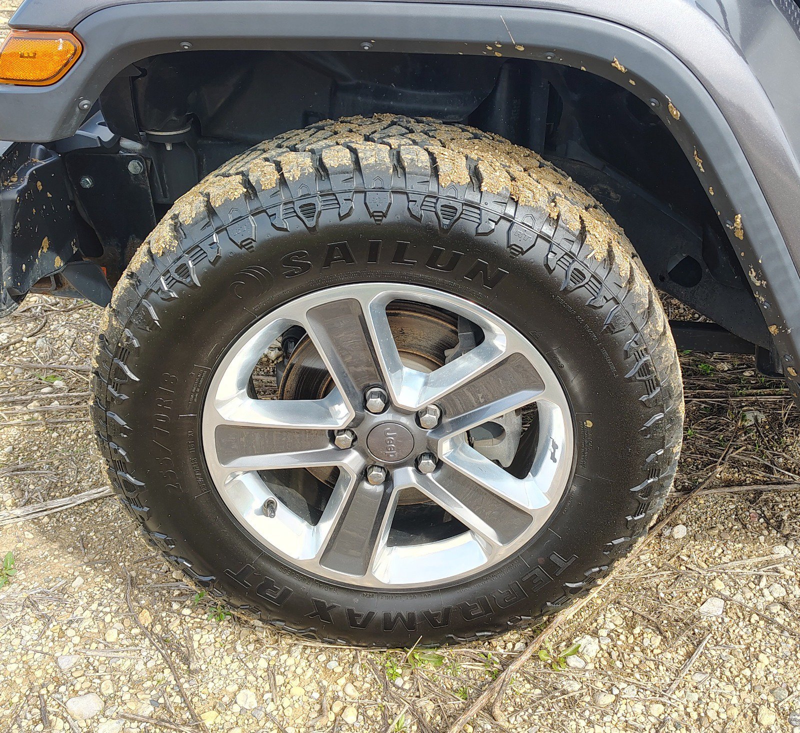 Used 2018 Jeep Wrangler Unlimited Sahara AWD/4WD image 15