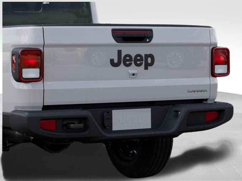 New 2026 Jeep Gladiator Sahara image 14