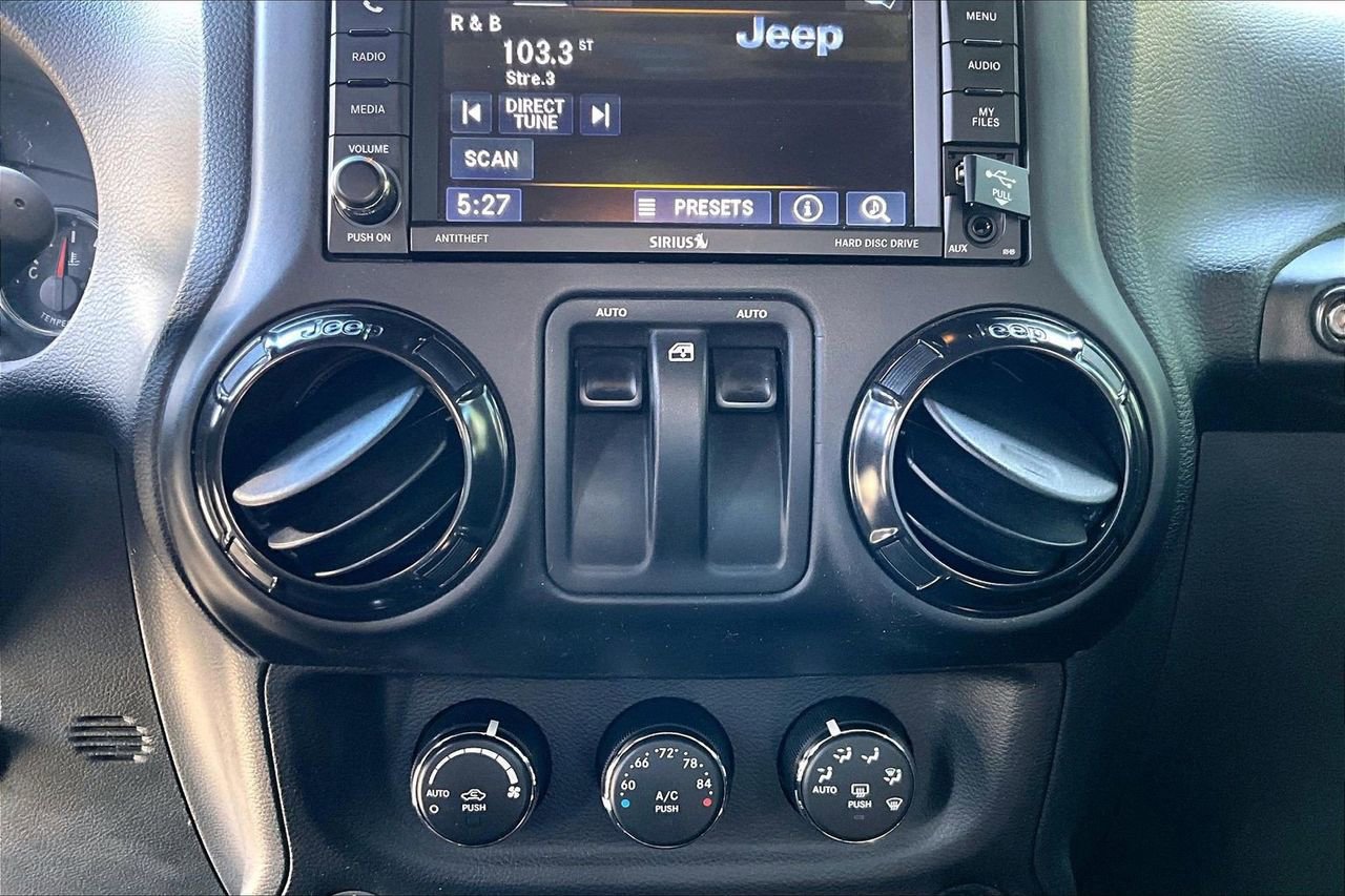 Certified 2017 Jeep Wrangler Rubicon image 15
