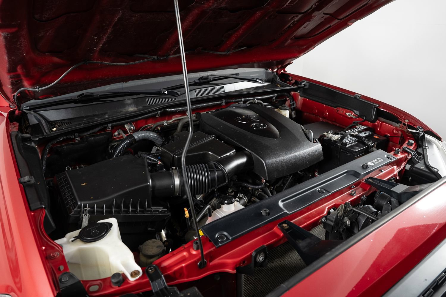 Used 2017 Toyota Tacoma Limited image 41