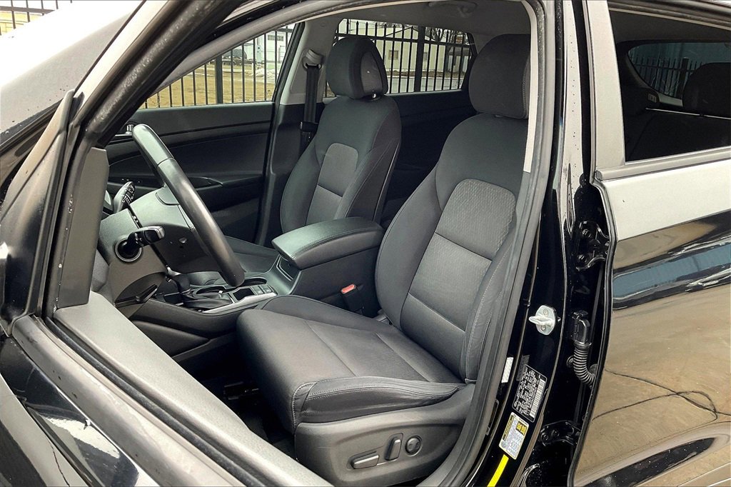 Used 2017 Hyundai Tucson Sport image 24