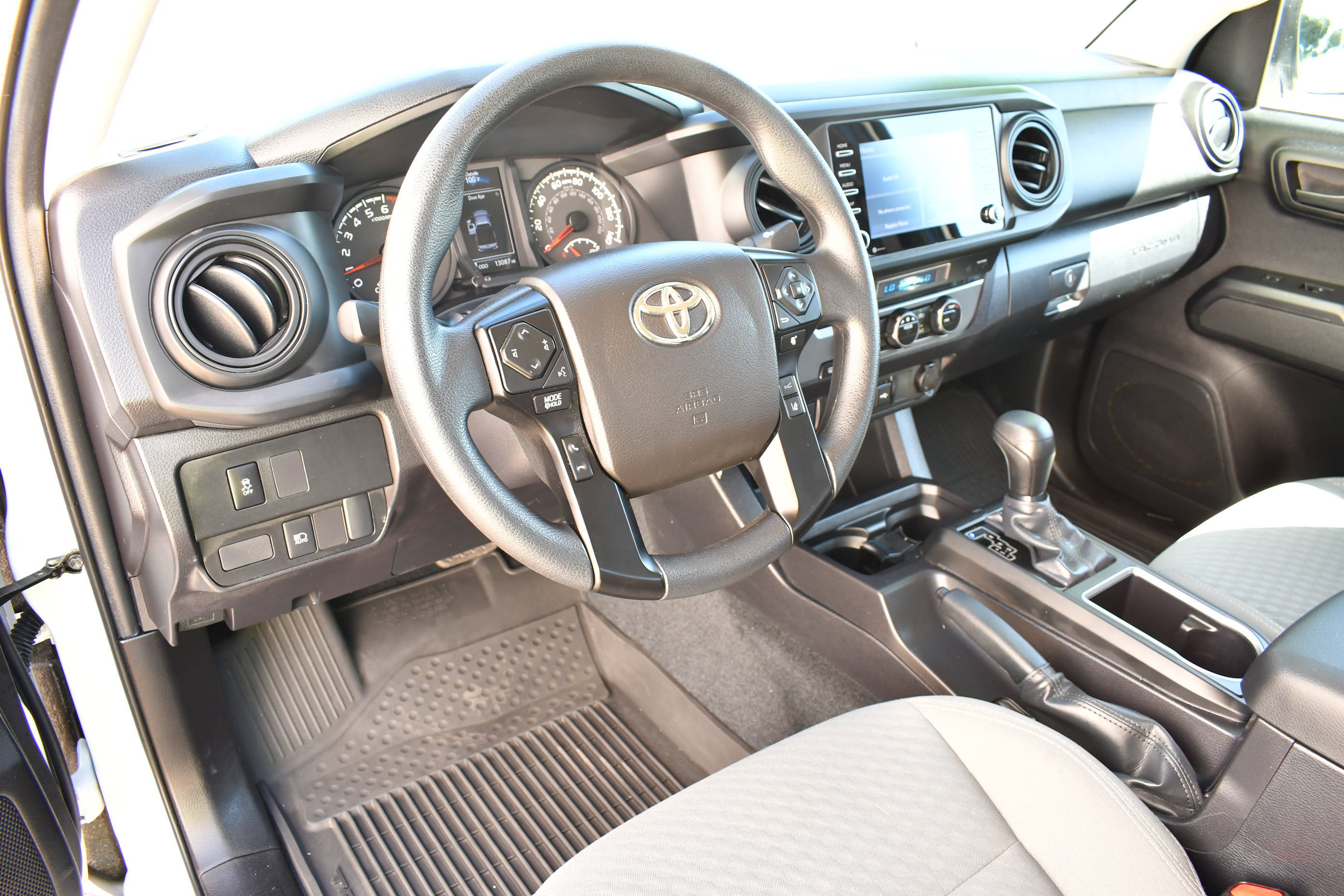 Used 2023 Toyota Tacoma SR RWD image 13