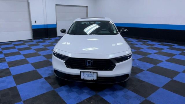 Used 2025 Honda Accord SE image 3