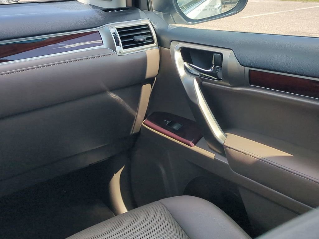 Used 2019 Lexus GX 460 Premium image 18