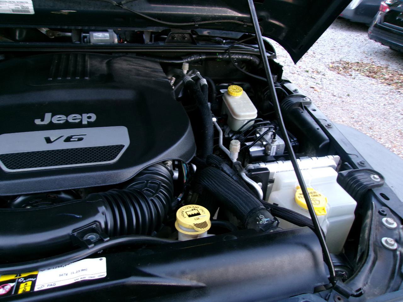 Used 2016 Jeep Wrangler Unlimited Sport image 16