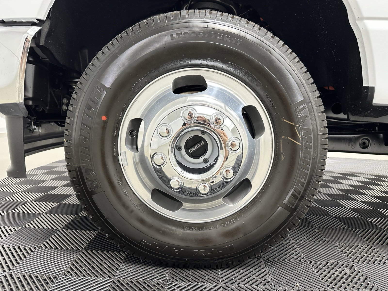 New 2025 Ford F350 XL w/ XL Chrome Package image 4