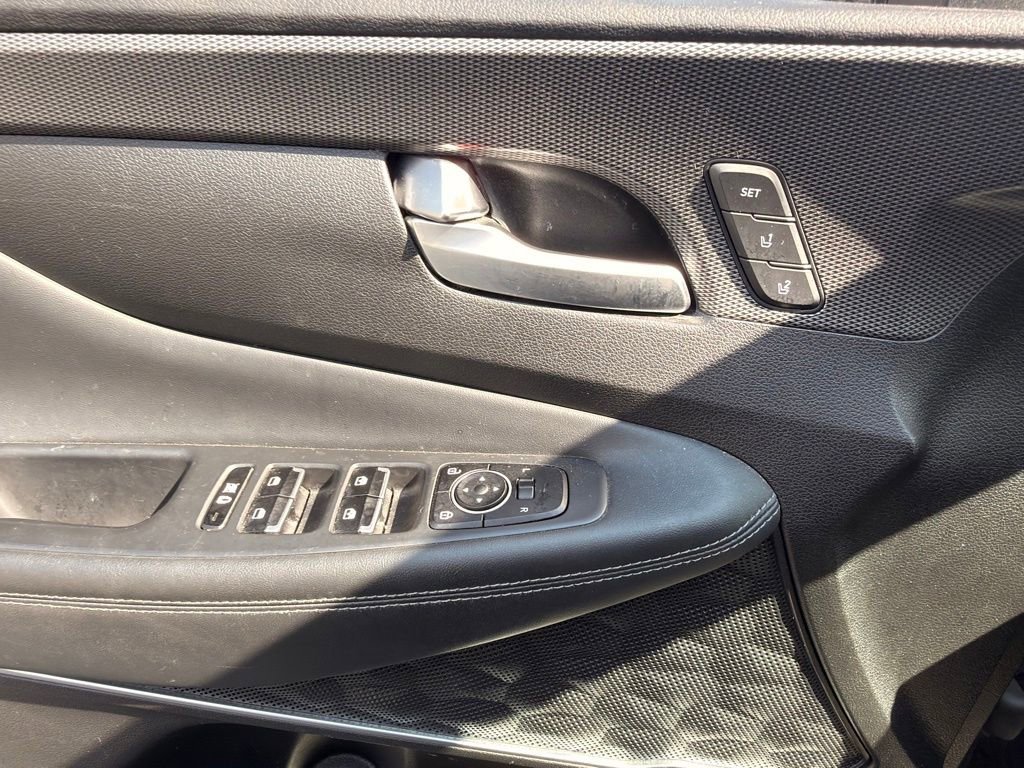 Used 2020 Hyundai Santa Fe Limited image 27