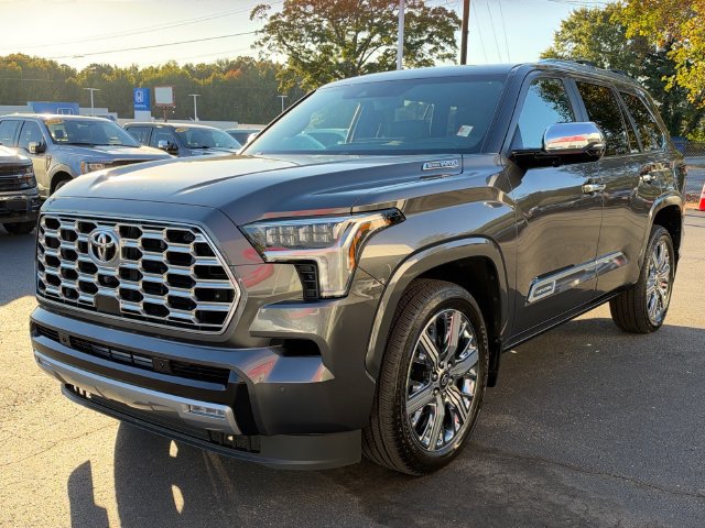 Used 2026 Toyota Sequoia Capstone AWD/4WD image 8