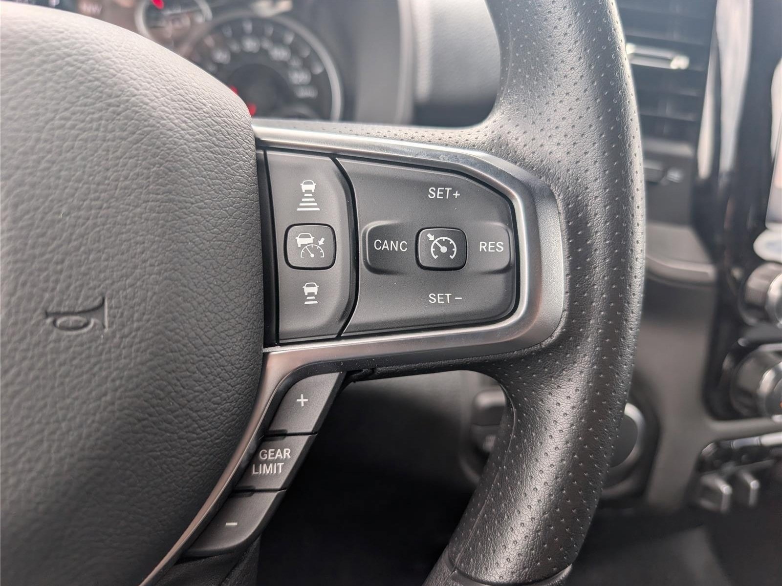 New 2026 RAM 1500 Express AWD/4WD image 19