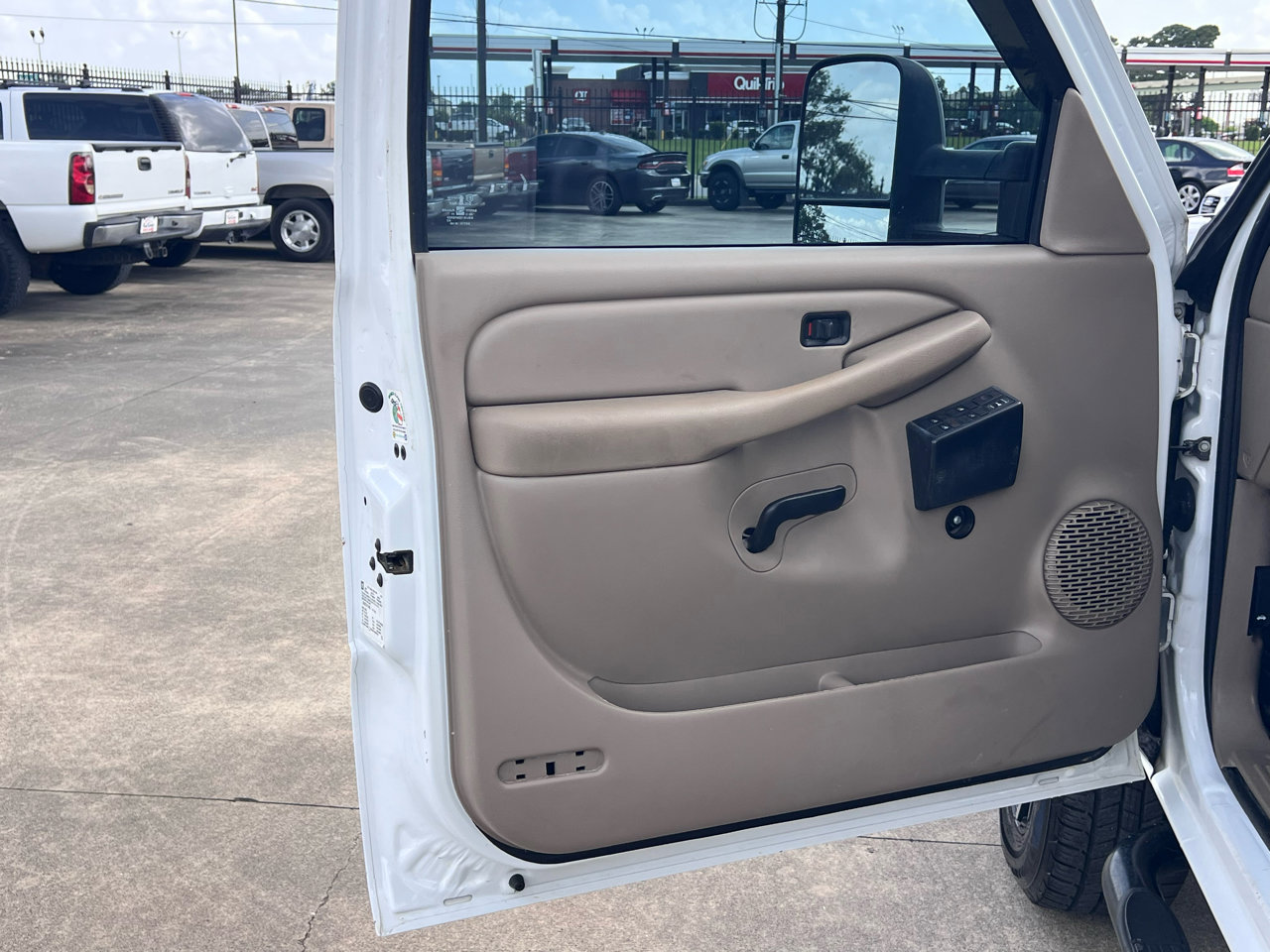 Used 2004 Chevrolet Silverado 2500 W/T image 41