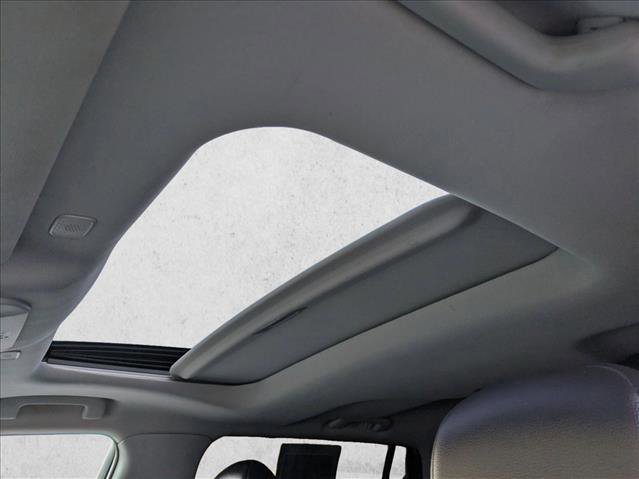 Certified 2023 Toyota Highlander XLE image 16