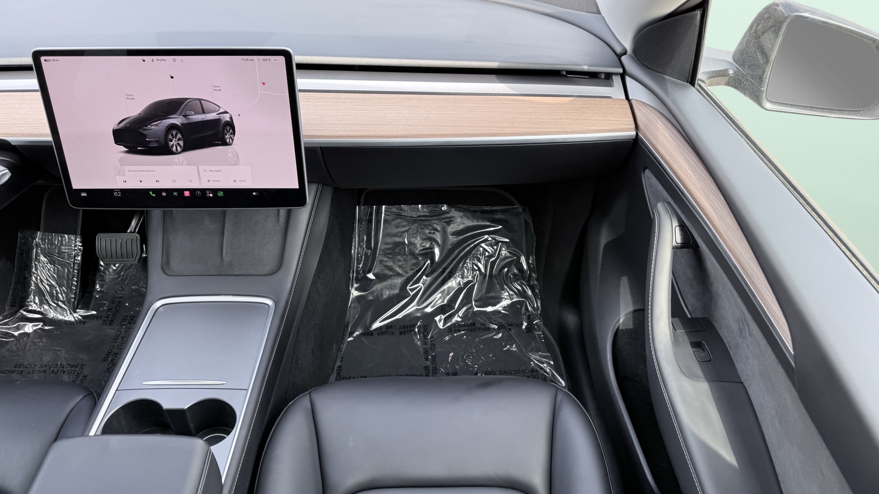 Used 2024 Tesla Model Y Long Range RWD image 48