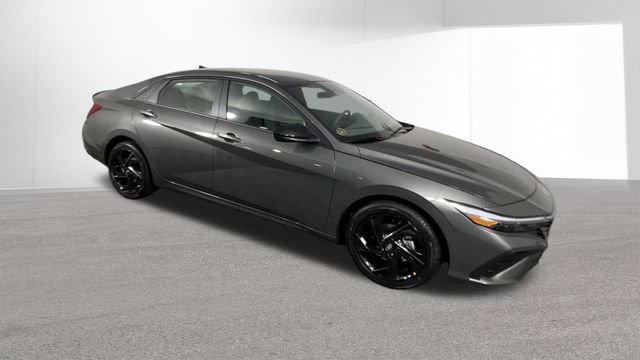 New 2026 Hyundai Elantra Sport FWD image 2