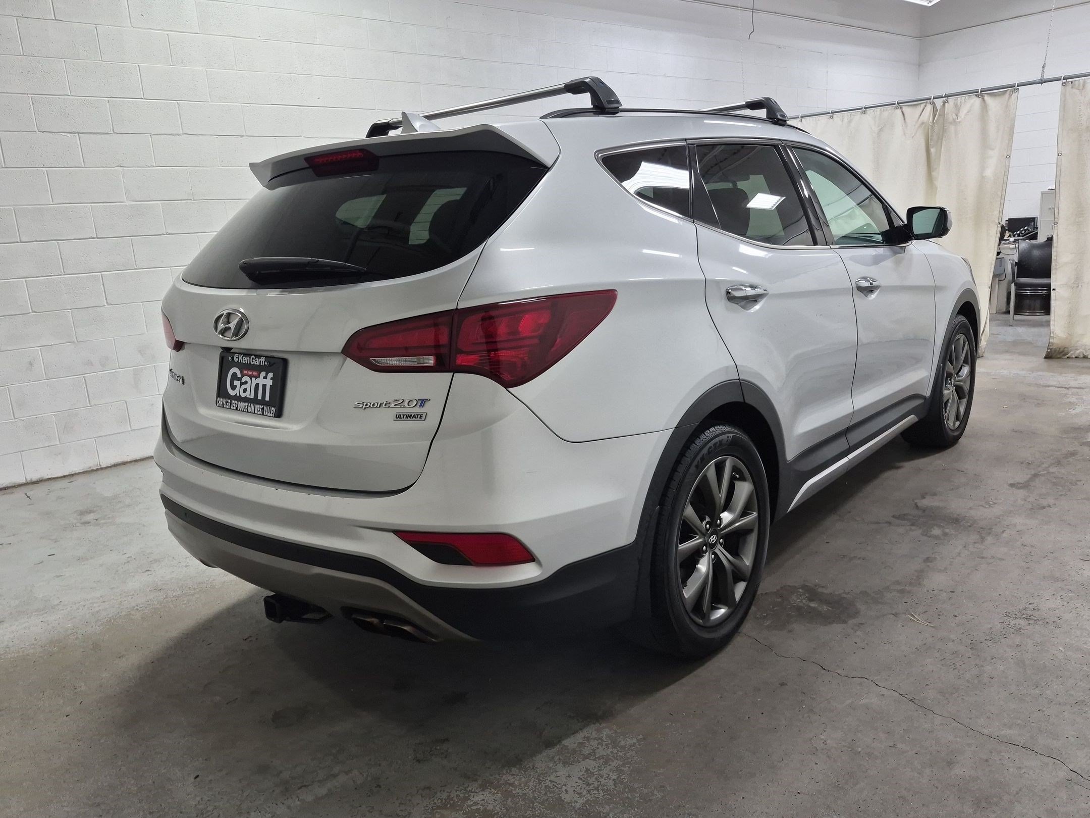 Used 2017 Hyundai Santa Fe Sport w/ Cargo Package FWD image 7