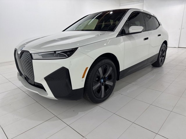 Used 2025 BMW iX xDrive50 w/ Sport Package image 1