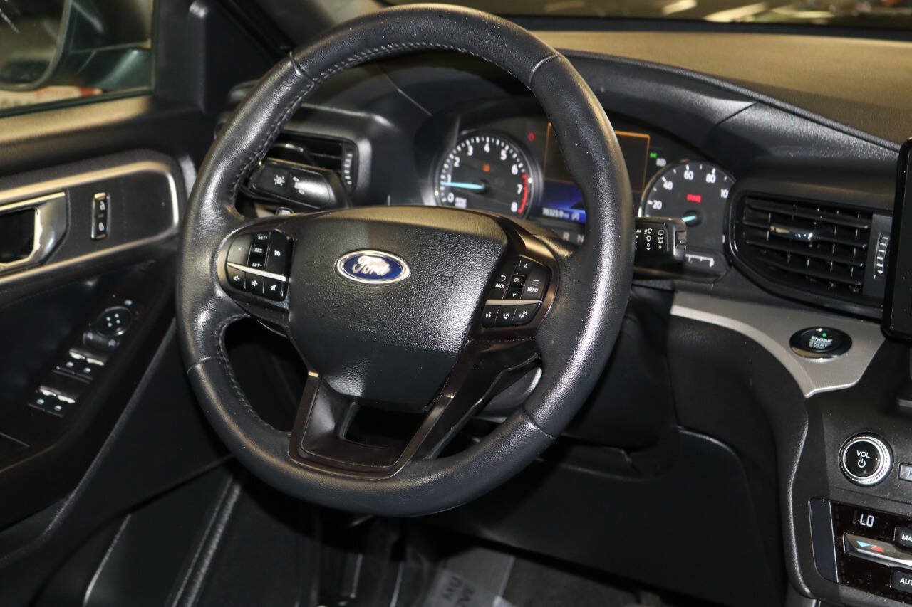 Used 2020 Ford Explorer XLT RWD image 24