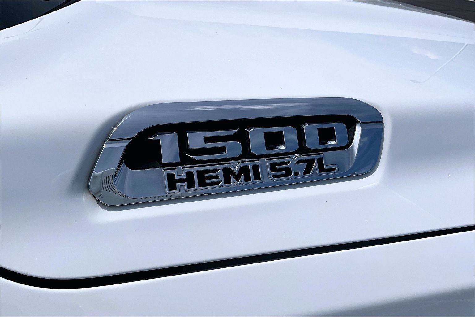 Used 2019 RAM 1500 Big Horn AWD/4WD image 9